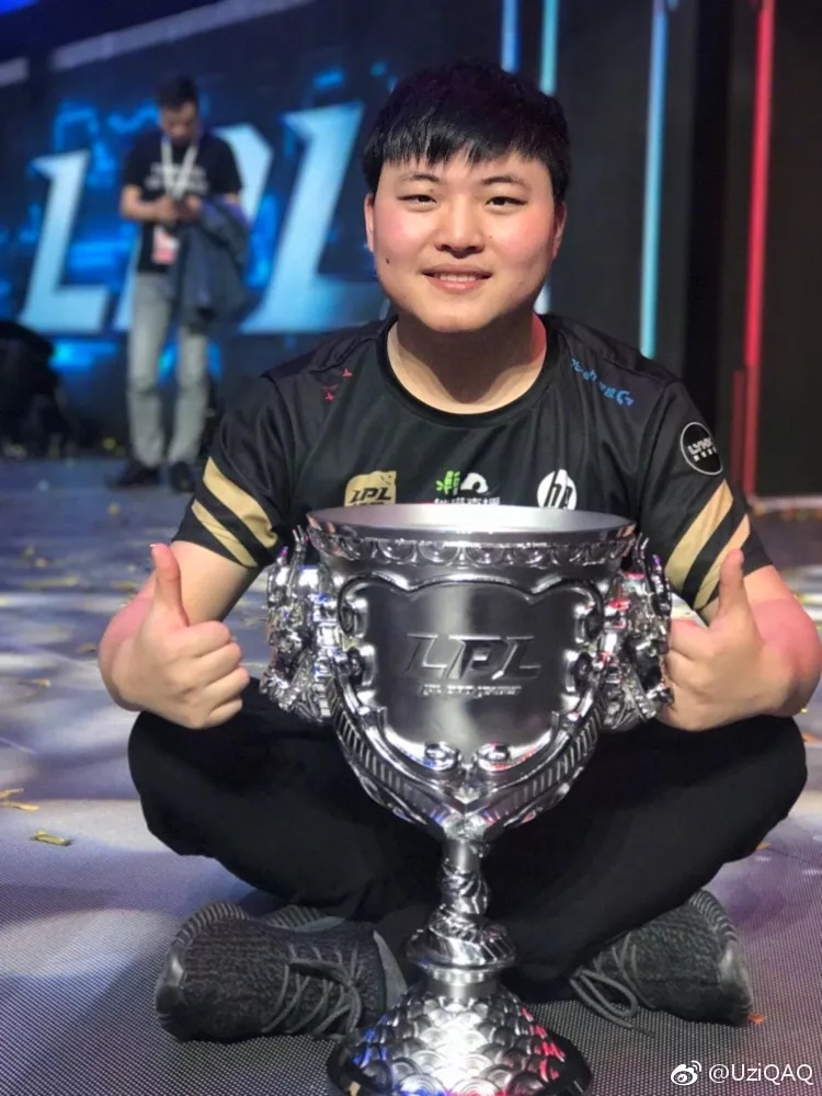 九游体育- 勇士引发争议！，Uzi官方宣布最后时刻胜出新规比赛高潮迭起